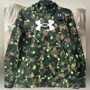 Under Armour Logo Green Camo Pullover Hoodie Lightweight Boys Youth